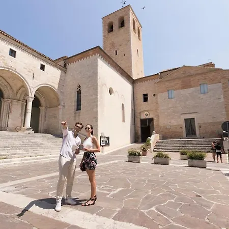 Modern Two Bedroom Flat Close To Center Apartment Osimo