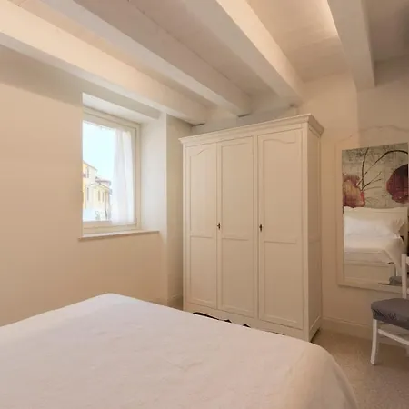 Apartment Modern Two Bedroom Flat Close To Center Osimo