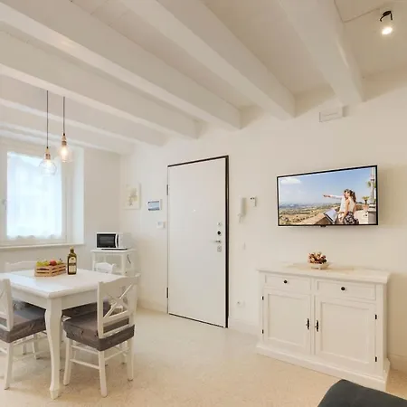 Modern Two Bedroom Flat Close To Center Apartment Osimo